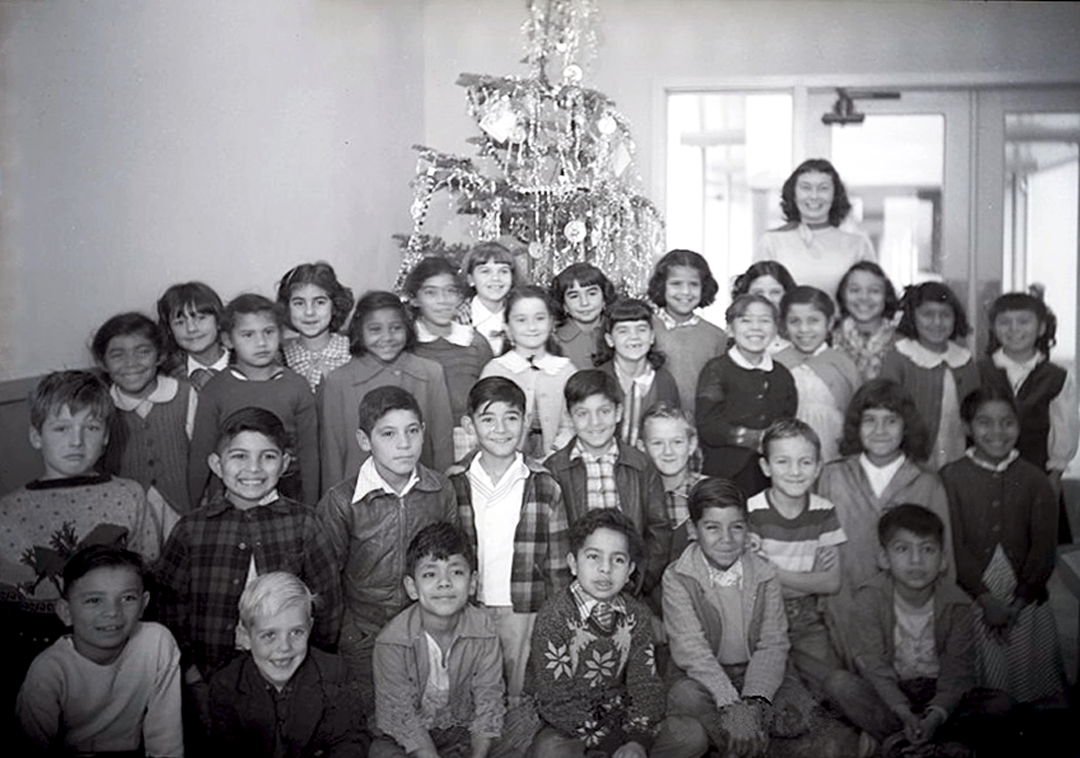 Mayfair School class portrait with Christmas tree, c. 1940